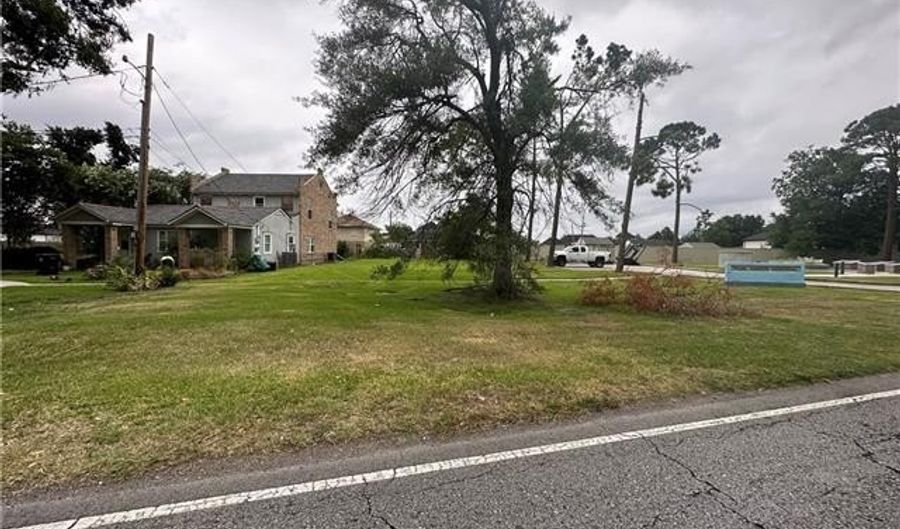 7215 W JUDGE PEREZ Dr Lot 10, Arabi, LA 70032 - 0 Beds, 0 Bath