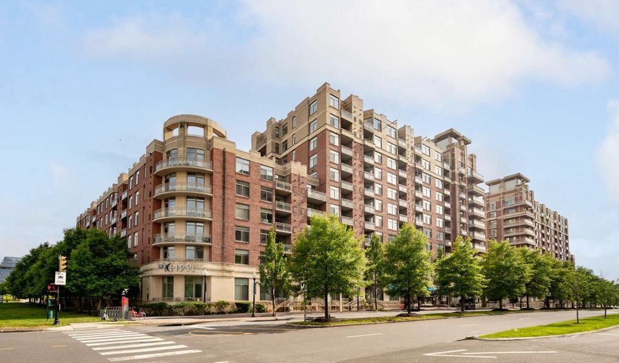 3650 S GLEBE Rd 450, Arlington, VA 22202 - 1 Beds, 1 Bath