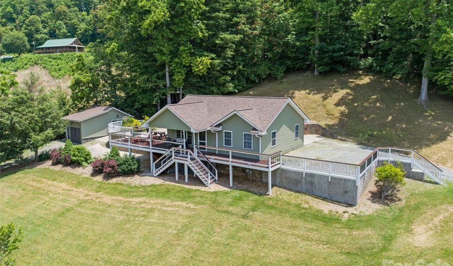 189 Poverty Branch Rd, Barnardsville, NC 28709 - 2 Beds, 2 Bath