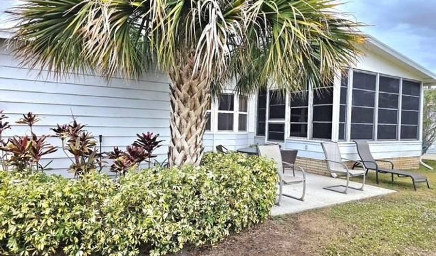 3061 S Country Club Dr, Avon Park, FL 33825 - 2 Beds, 2 Bath