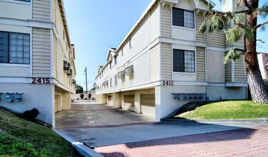 2411 S Baldwin Ave B, Arcadia, CA 91007 - 2 Beds, 3 Bath