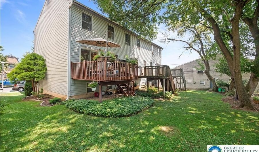 1308 S 9th St, Allentown, PA 18103 - 3 Beds, 2 Bath