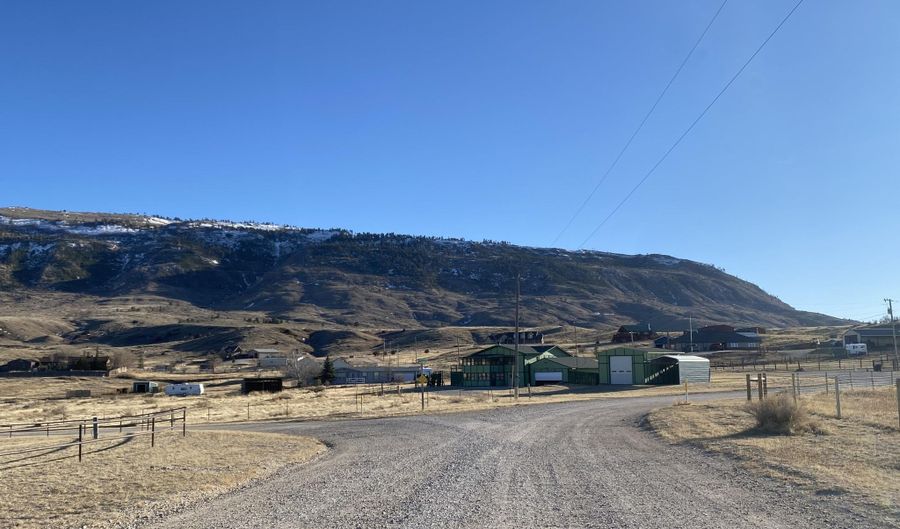 6195 Gothberg Rd, Casper, WY 82604 - 3 Beds, 2 Bath