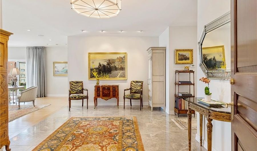 111 Harrison Ave A18, Newport, RI 02840 - 2 Beds, 3 Bath