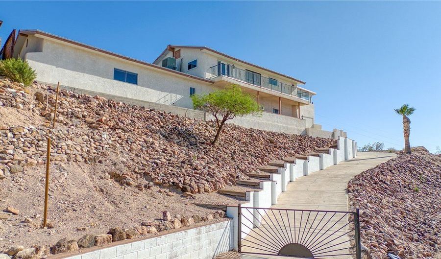 3194 Sycamore Ave, Bullhead City, AZ 86429 - 3 Beds, 3 Bath