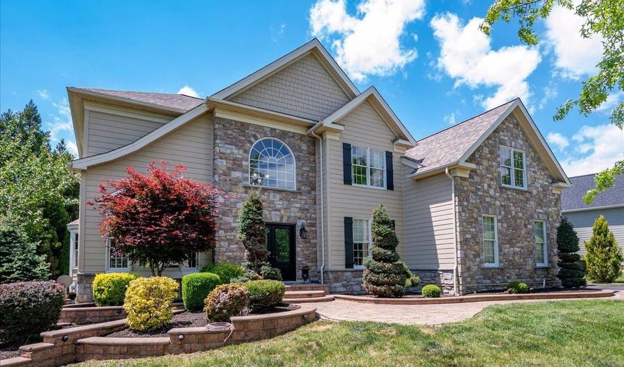 1010 POWELL Ct, Bear, DE 19701 - 4 Beds, 5 Bath