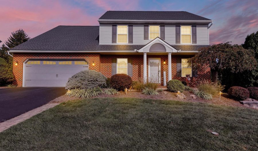 2306 OVERLAND Ave, Reading, PA 19608 - 4 Beds, 3 Bath
