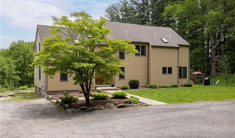 71 Phillips Ln, Glocester, RI 02814 - 4 Beds, 3 Bath