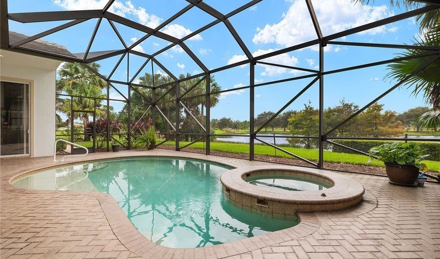 3306 Chestnut Grove Dr, Alva, FL 33920 - 3 Beds, 3 Bath