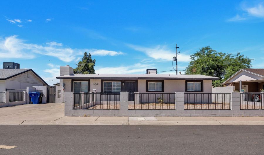 102 W HOLLY Ln, Avondale, AZ 85323 - 4 Beds, 2 Bath