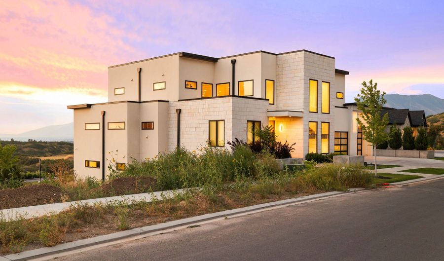 348 E HIDDEN LAKE Dr, Bountiful, UT 84010 - 7 Beds, 6 Bath