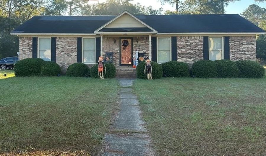 1502 ARGONNE Dr, Albany, GA 31707 - 3 Beds, 2 Bath