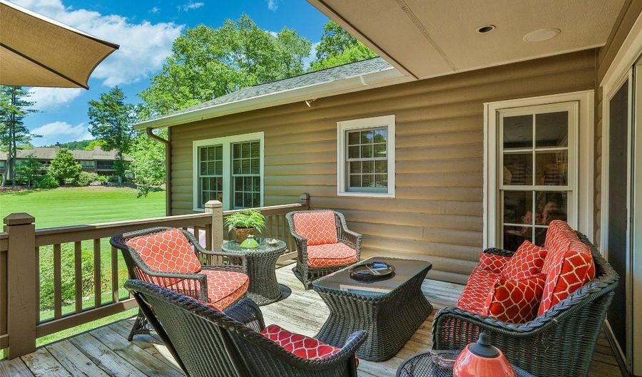 114 Cobb Rd, Highlands, NC 28741 - 4 Beds, 5 Bath