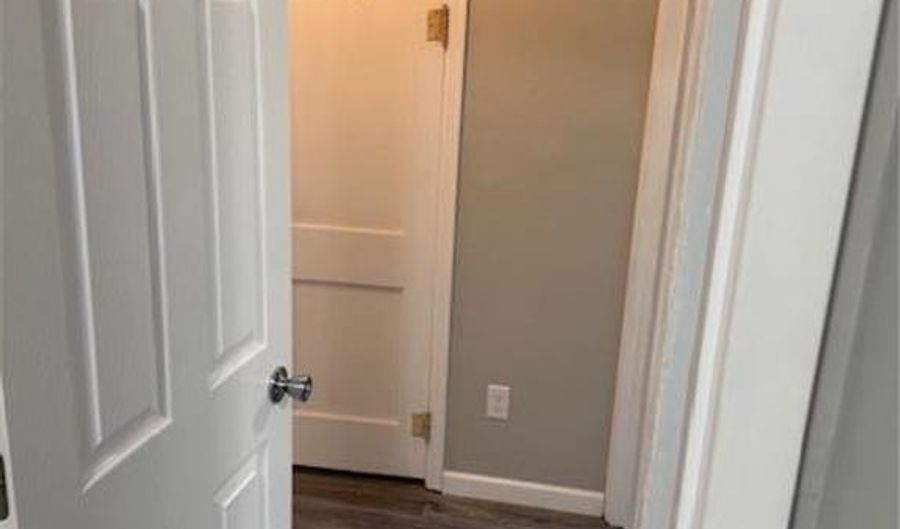 260 Maple St N, Balaton, MN 56115 - 2 Beds, 1 Bath