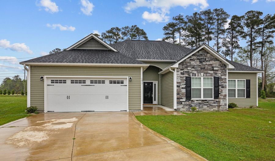 1017 Clydesdale Ct, New Bern, NC 28562 - 3 Beds, 2 Bath