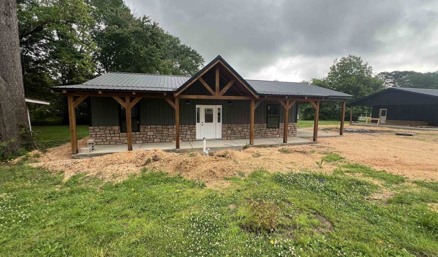 112 MASSEY, Adamsville, TN 38310 - 3 Beds, 2 Bath