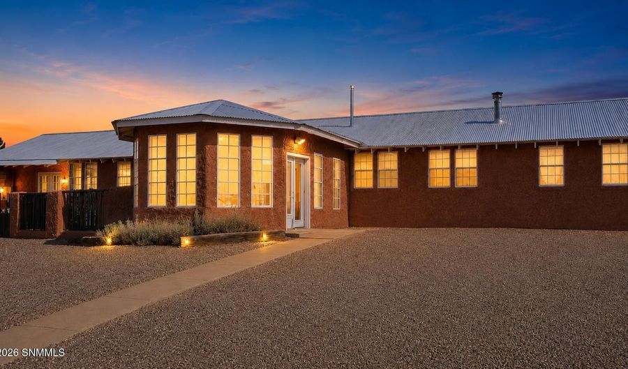 12124 NM-152 Hwy, Caballo, NM 87931 - 3 Beds, 3 Bath