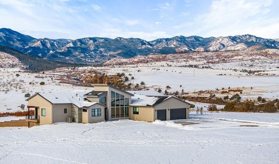 5843 Hart Ranch Dr, Beulah, CO 81023 - 5 Beds, 5 Bath