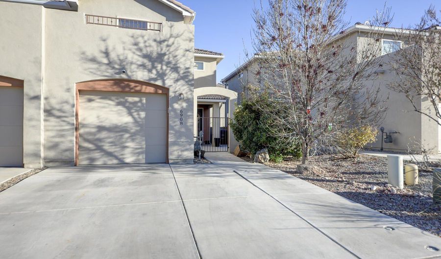 6908 Papaya St NE, Albuquerque, NM 87109 - 2 Beds, 3 Bath