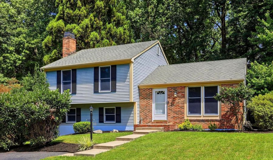 9 THREE WILLOWS Ct, Baltimore, MD 21228 - 3 Beds, 3 Bath