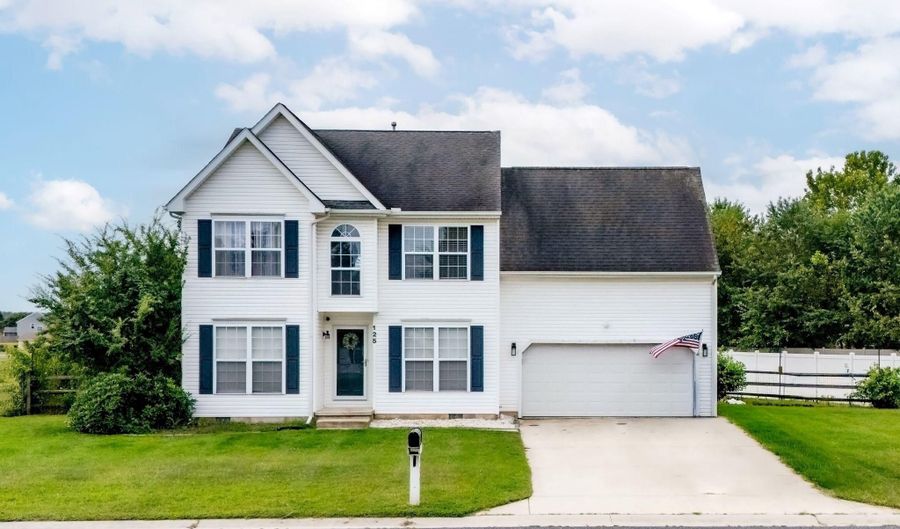 125 E CHIMNEY TOP Ln, Felton, DE 19943 - 4 Beds, 3 Bath