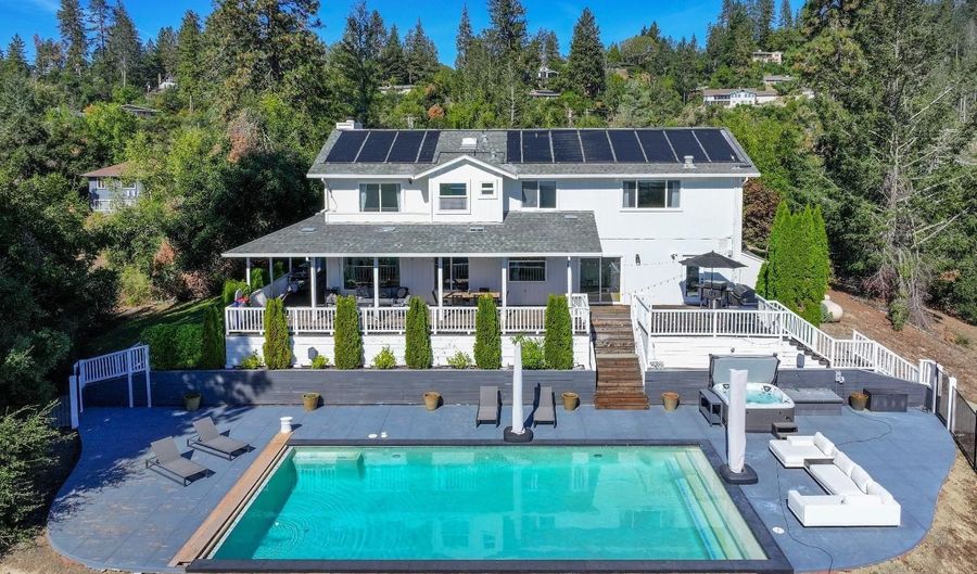 540 Edgemont Ln, Angwin, CA 94508 - 5 Beds, 2 Bath