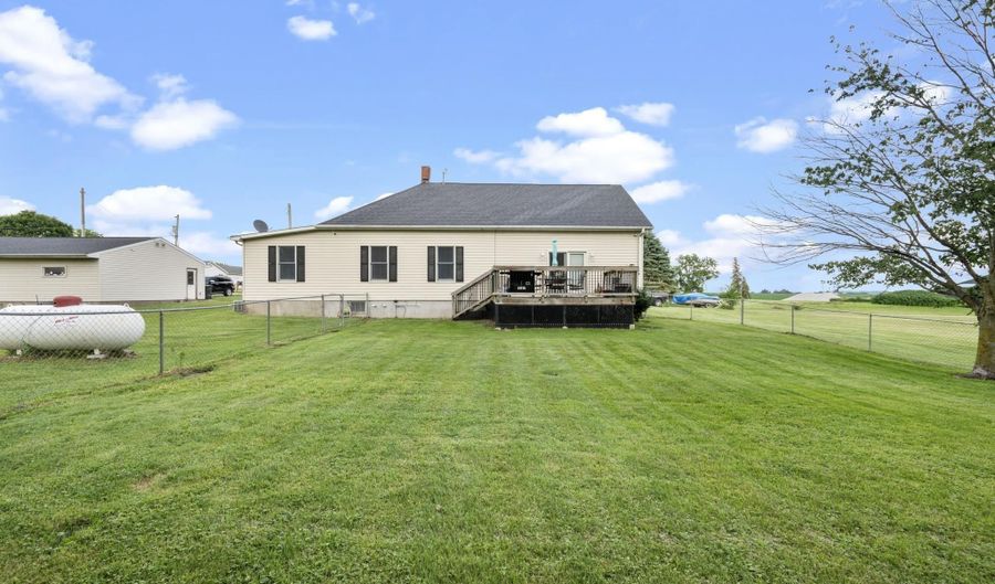 406 234TH St, Aledo, IL 61231 - 3 Beds, 1 Bath