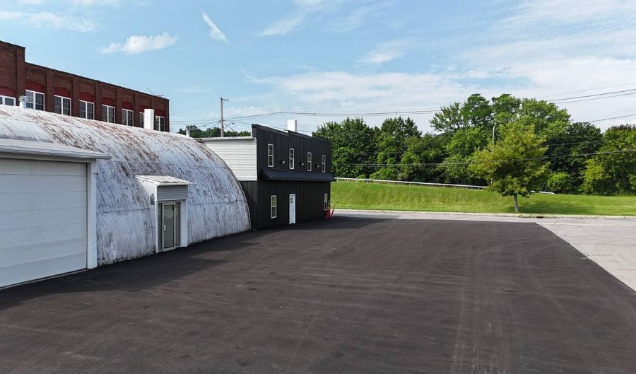 24 River St, Amsterdam, NY 12010 - 0 Beds, 1 Bath