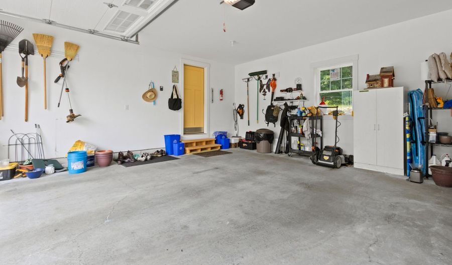 15 Cider Mill Ln, Standish, ME 04084 - 3 Beds, 3 Bath