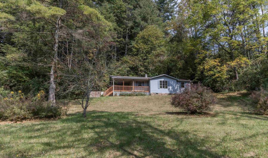 2063 PEDLAR RIVER Rd, Amherst, VA 24483 - 3 Beds, 1 Bath