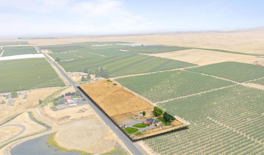 27504 W Orcutt Rd, Benton City, WA 99320 - 3 Beds, 2 Bath