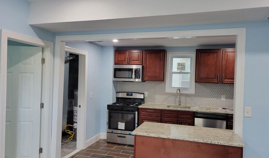 907 Michigan Ave, Atlantic City, NJ 08401 - 3 Beds, 2 Bath