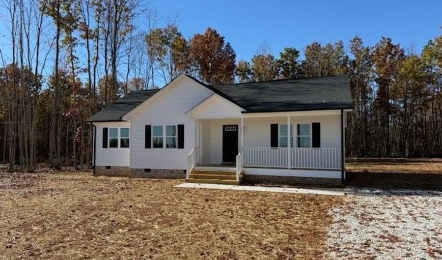 725 Robinson Rd, Appomattox, VA 24522 - 3 Beds, 2 Bath