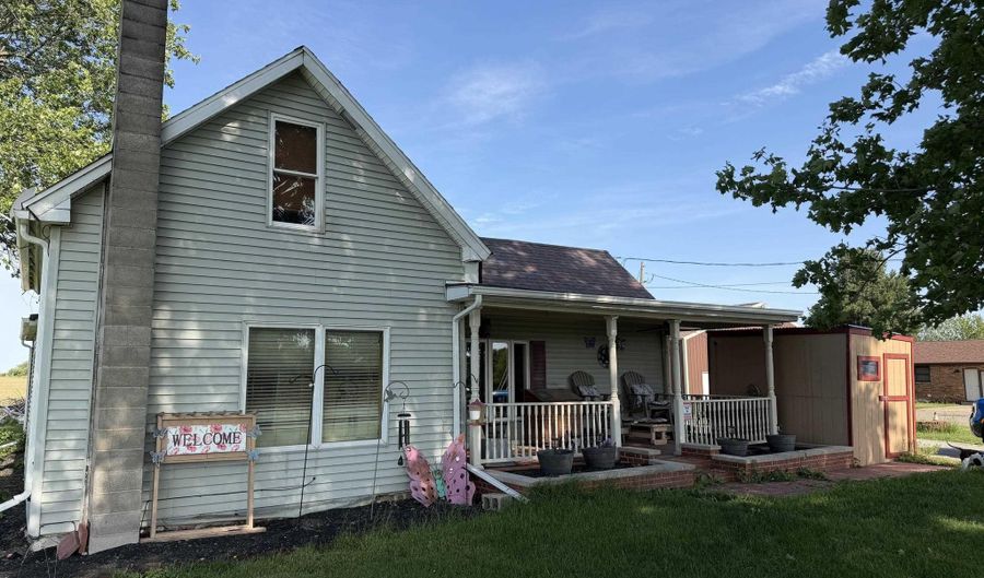 17623 Kenilworth Rd, Argos, IN 46501 - 3 Beds, 1 Bath