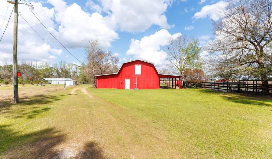 1121 Futch Rd, Adel, GA 31620 - 3 Beds, 2 Bath