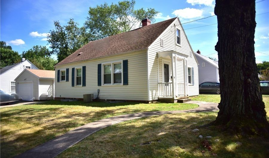 175 S Hawkins Ave, Akron, OH 44313 - 3 Beds, 1 Bath