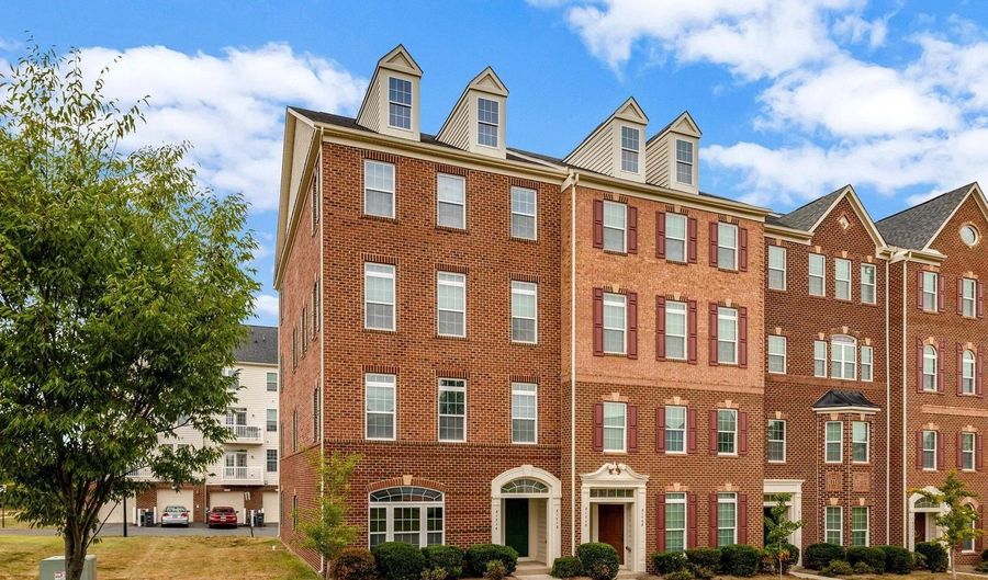 21714 PATTYJEAN Ter, Ashburn, VA 20147 - 2 Beds, 3 Bath