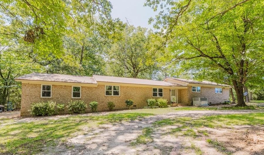 279 Lacross Rd, Americus, GA 31709 - 3 Beds, 2 Bath