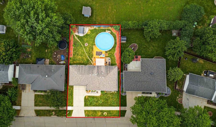 1786 SCHAEFER Cir, Appleton, WI 54915 - 3 Beds, 2 Bath