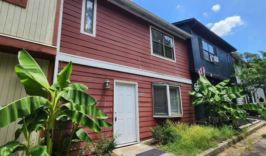 2026 Drennon Ave, Austell, GA 30106 - 2 Beds, 3 Bath