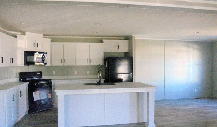 425 S Shoup St 136, Angola, IN 46703 - 3 Beds, 2 Bath