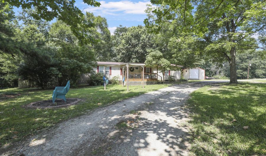 3204 Friendship Rd, Apex, NC 27502 - 3 Beds, 2 Bath