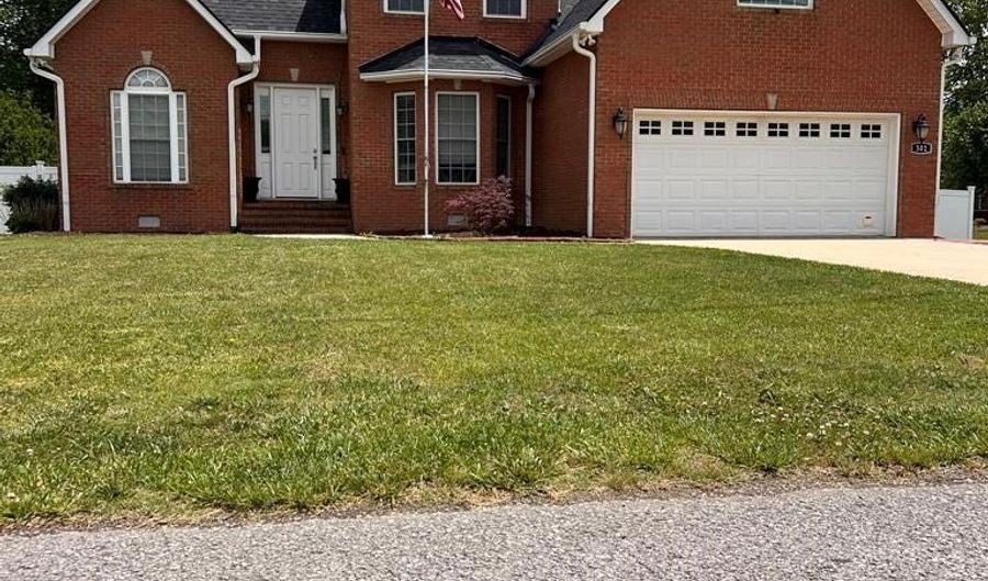 302 Brookside Dr, Algood, TN 38506 - 4 Beds, 2 Bath
