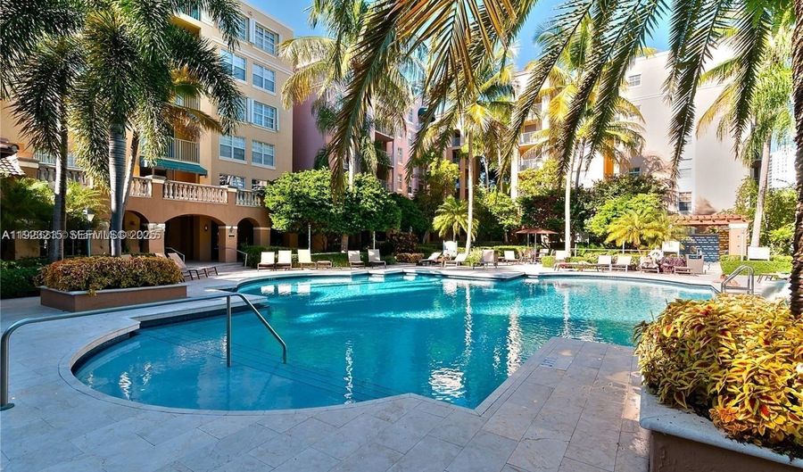 19555 E Country Club Dr 8502, Aventura, FL 33180 - 3 Beds, 2 Bath