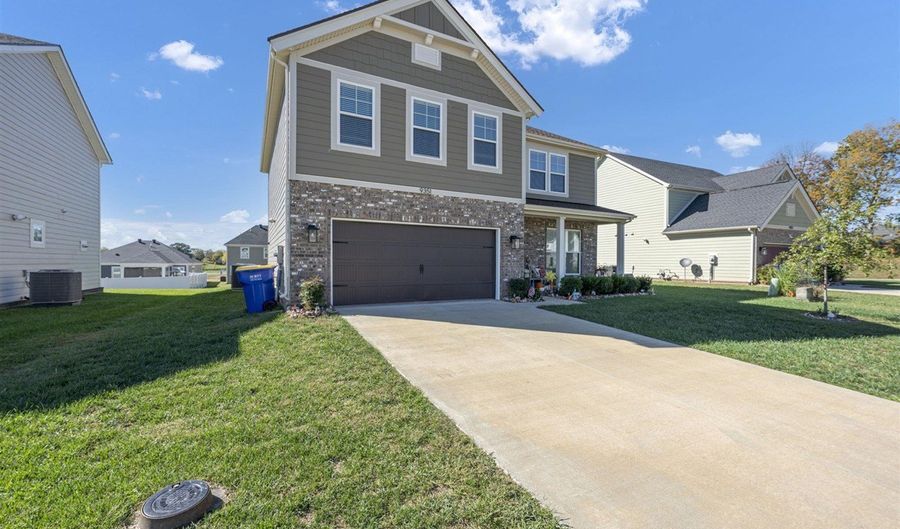 9351 Woodgate Cir, Alvaton, KY 42122 - 4 Beds, 3 Bath