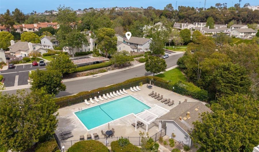 2852 Nantucket, Carlsbad, CA 92010 - 3 Beds, 3 Bath