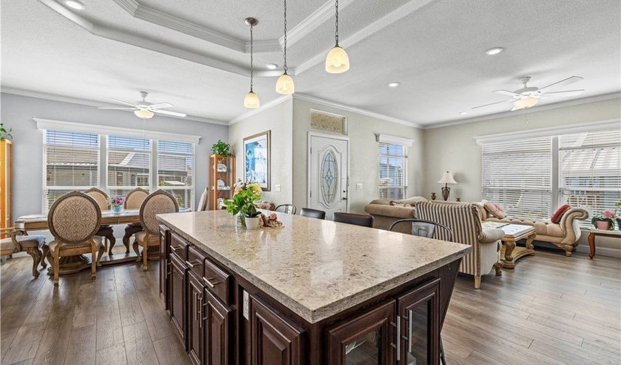 21 Walnut Via, Anaheim, CA 92801 - 3 Beds, 2 Bath