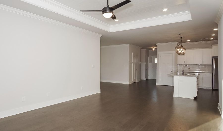 21816 Natures Cove Dr, Athens, AL 35613 - 3 Beds, 3 Bath