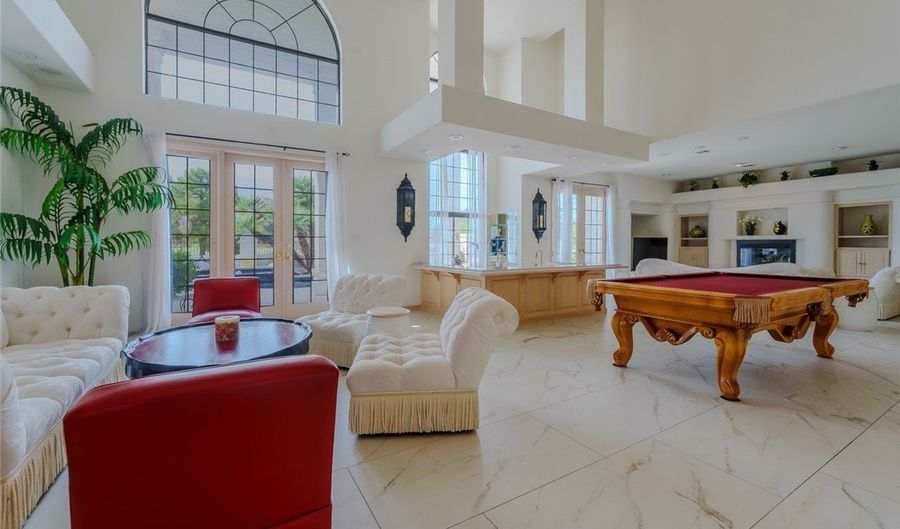 14 Sawgrass Ct, Las Vegas, NV 89113 - 4 Beds, 5 Bath