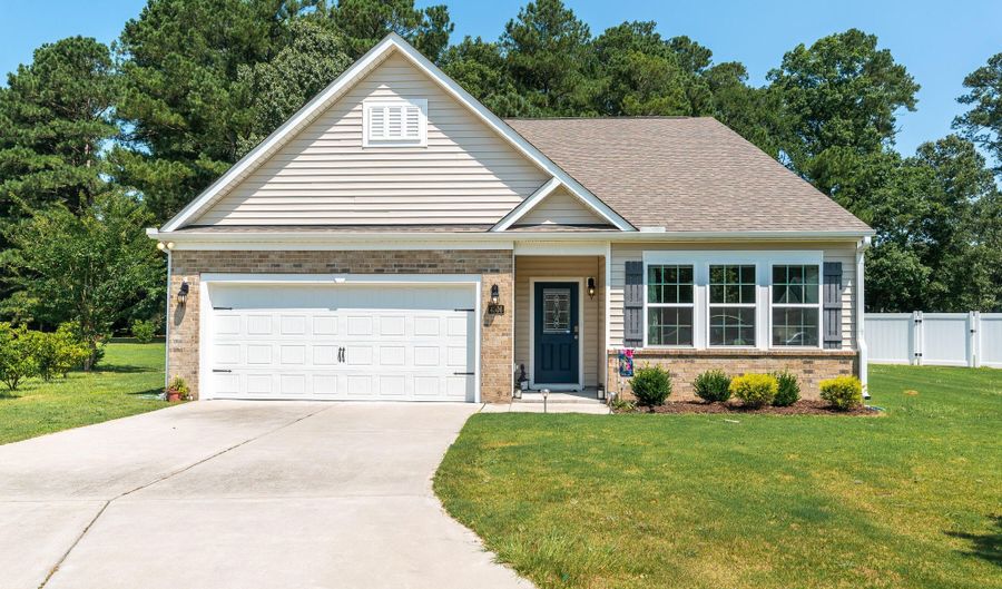 4306 Nine Iron Dr, Ayden, NC 28513 - 4 Beds, 3 Bath